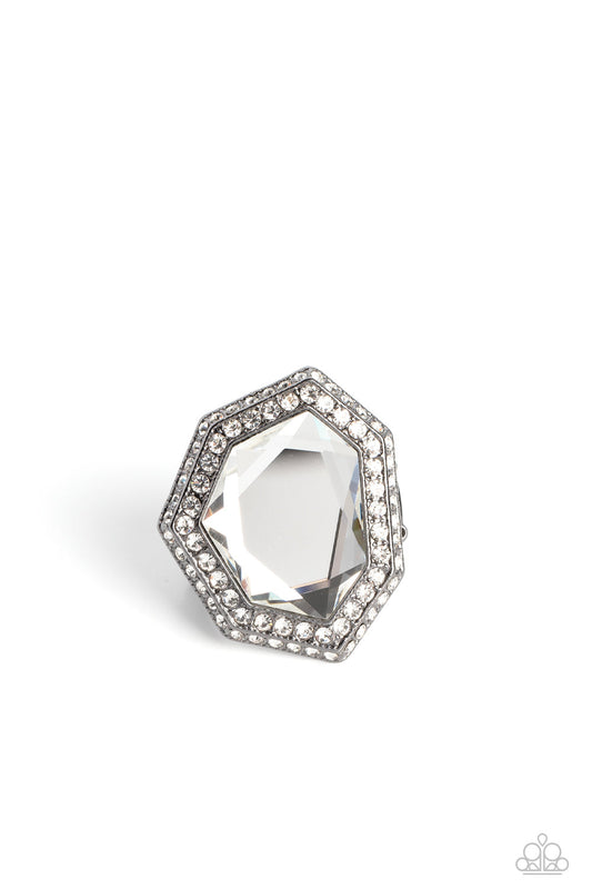 Smoldering Sass - Black ♥ Ring