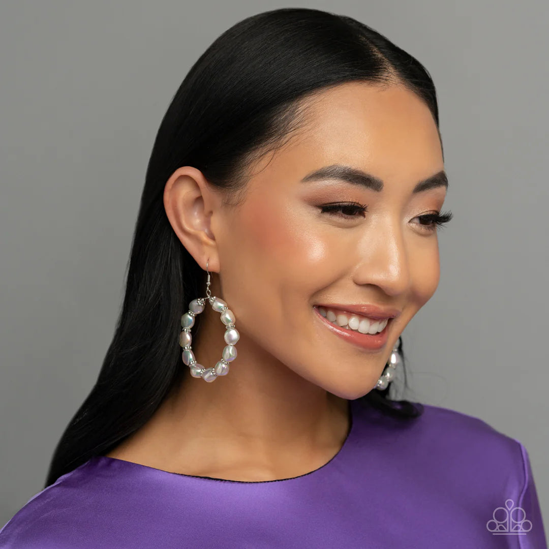 The PEARL Next Door - White ♥ Earrings