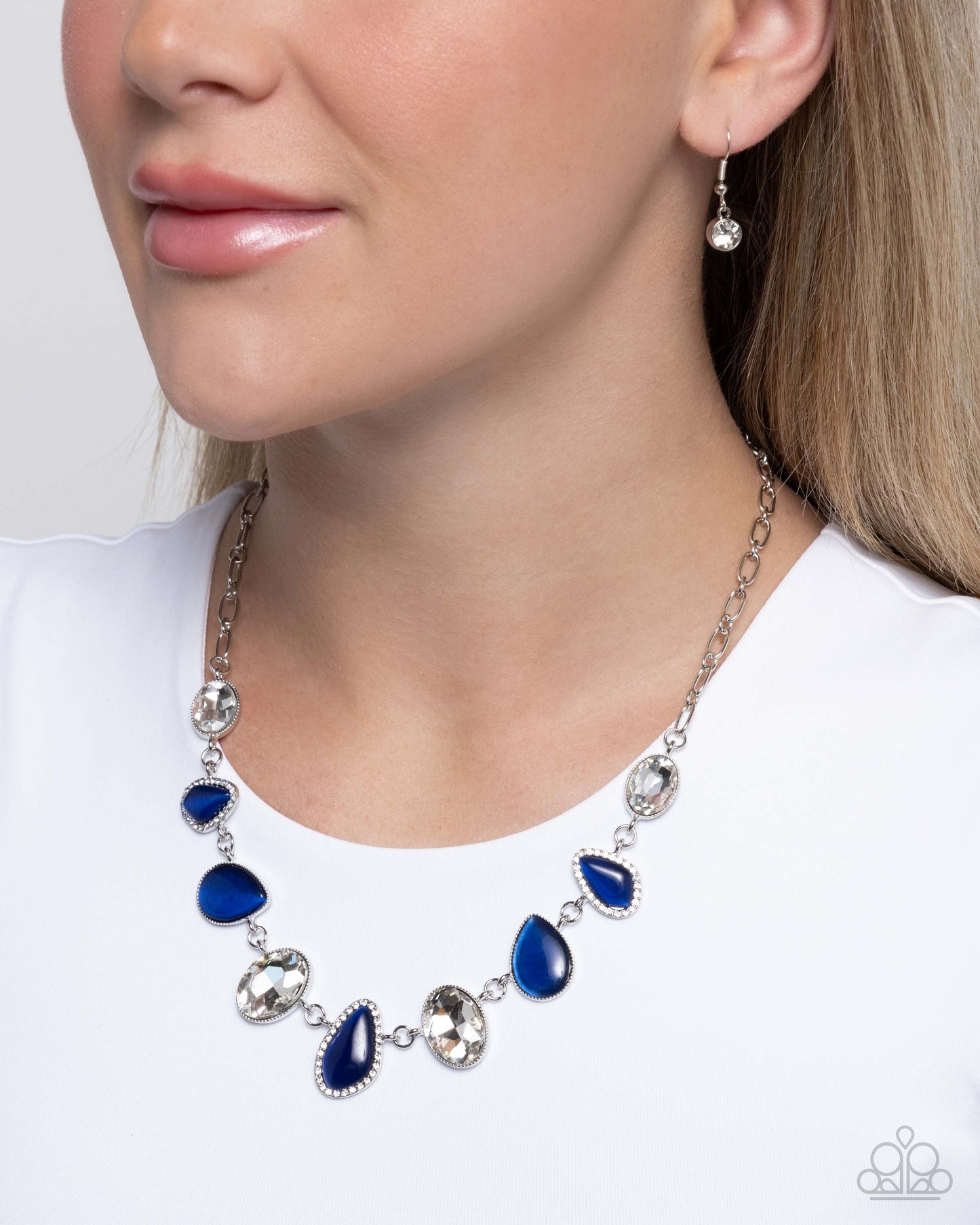 Paparazzi ♥ Royal Ready - Blue ♥ Necklace