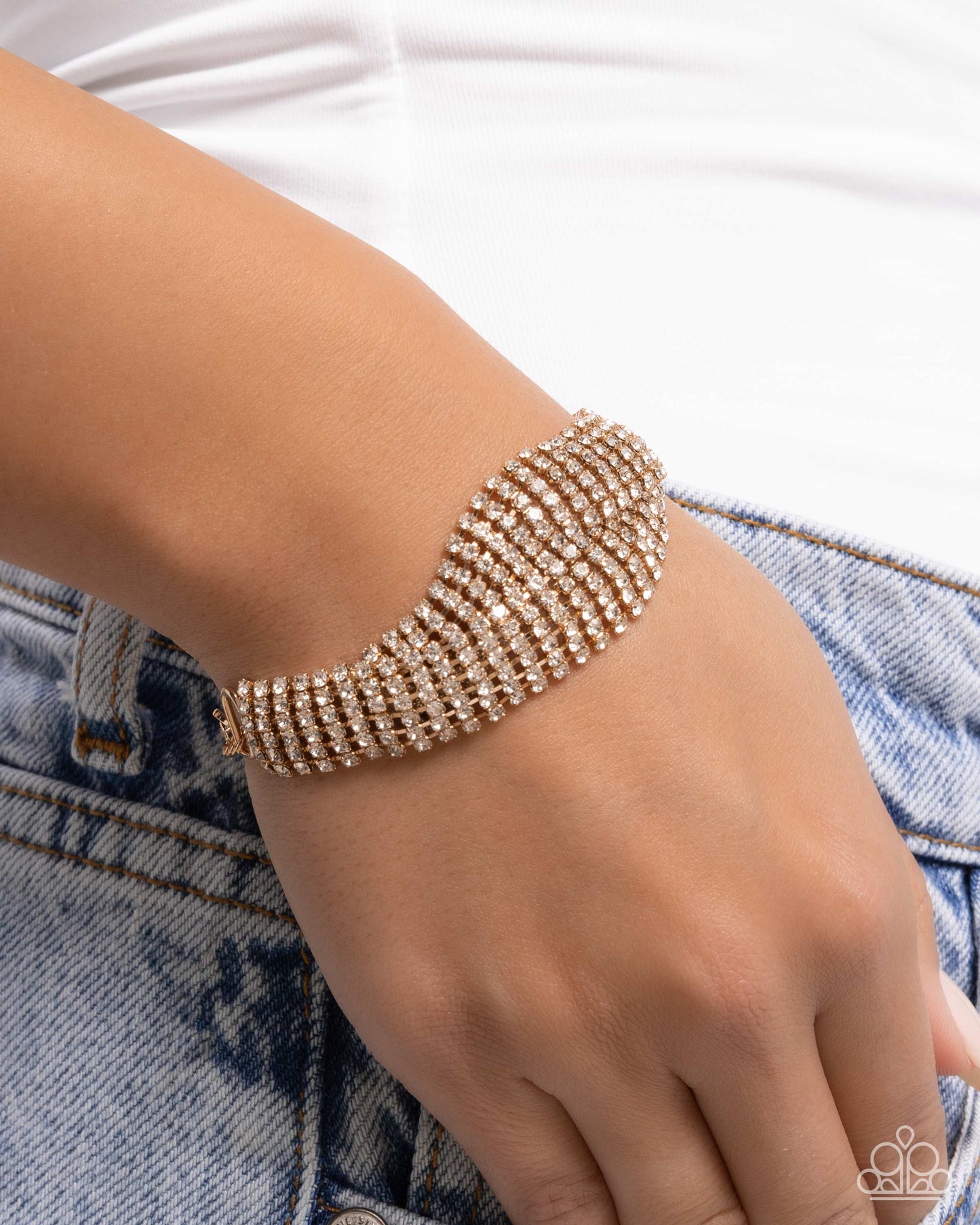 Trustworthy Twist - Gold ♥ Bracelet